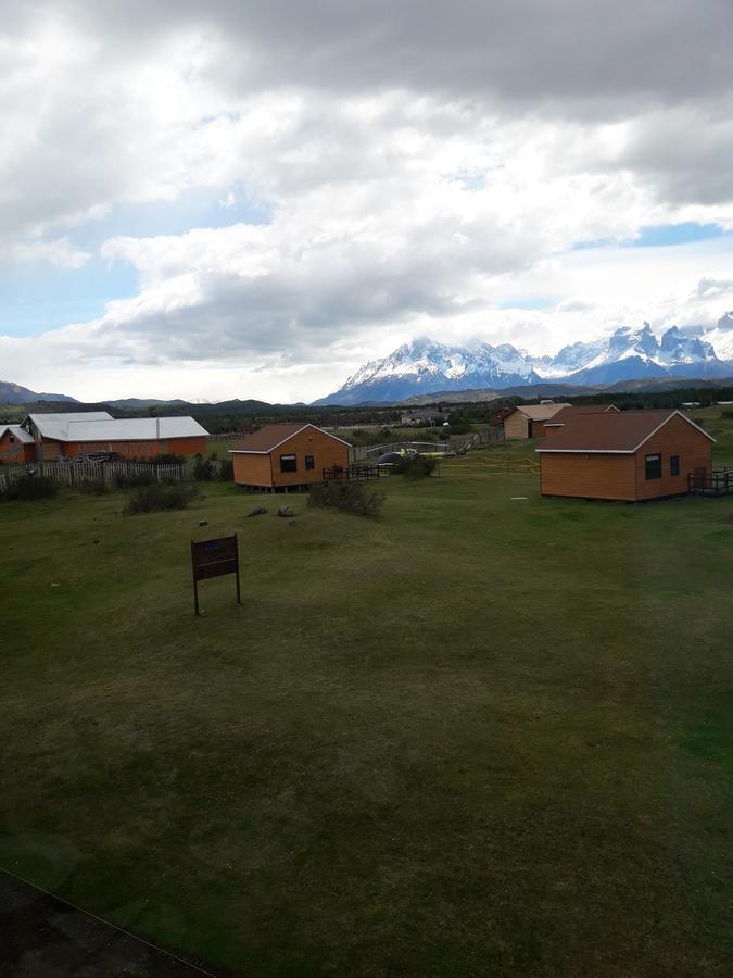 Cabanas Lago Tyndall Torres del Paine National Park Exterior foto